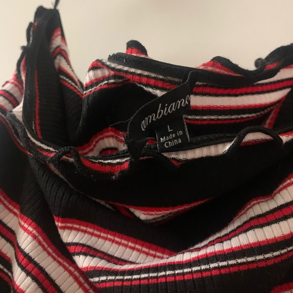 Striped Print Ribbed Knit Crop Tube Top - Picture 3 of 7